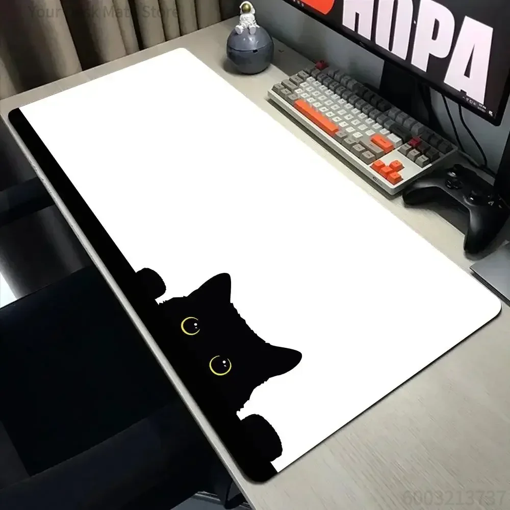Gaming Accessories Companies - แผ่นรองเมาส์รูปแมวดำตลก แมวน่ารัก คอมพิวเตอร์ แผ่นรองเมาส์ แผ่นรองโต๊ะทำงาน ขนาดใหญ่